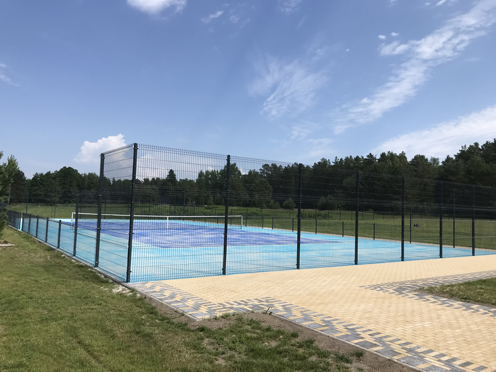 Tennis Court Fence Set 3D-4mm Standard – View from Behind the Court